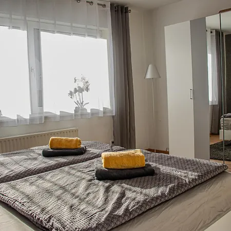 In Mit Sued-terrasse *